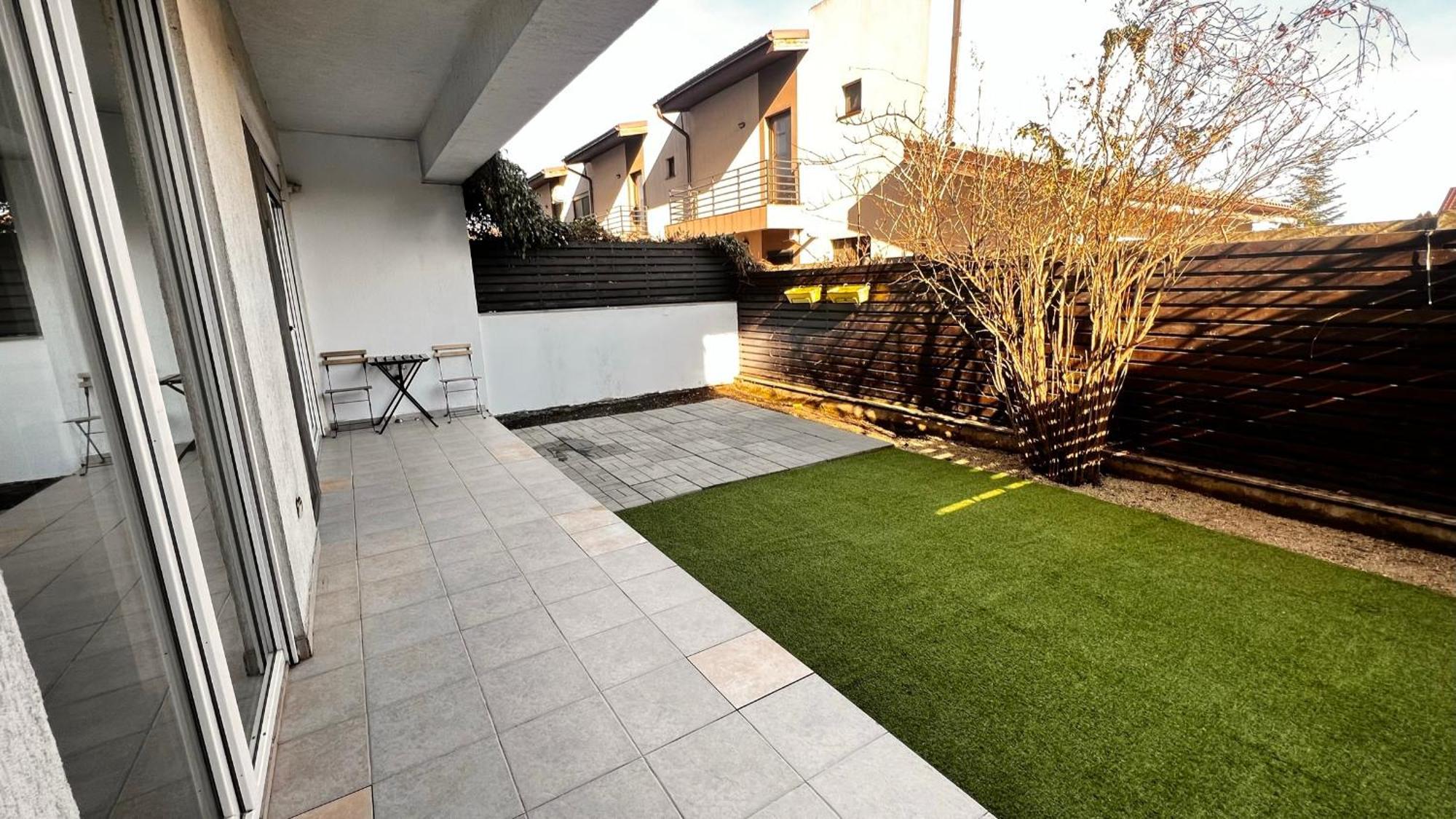 Otopeni Airport Apartment With Private Garden Eksteriør bilde